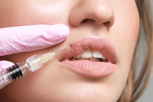 چند روز بعد از شیدینگ لب میشه ژل زد