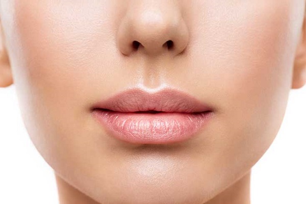 چند روز بعد از شیدینگ لب میشه ژل زد